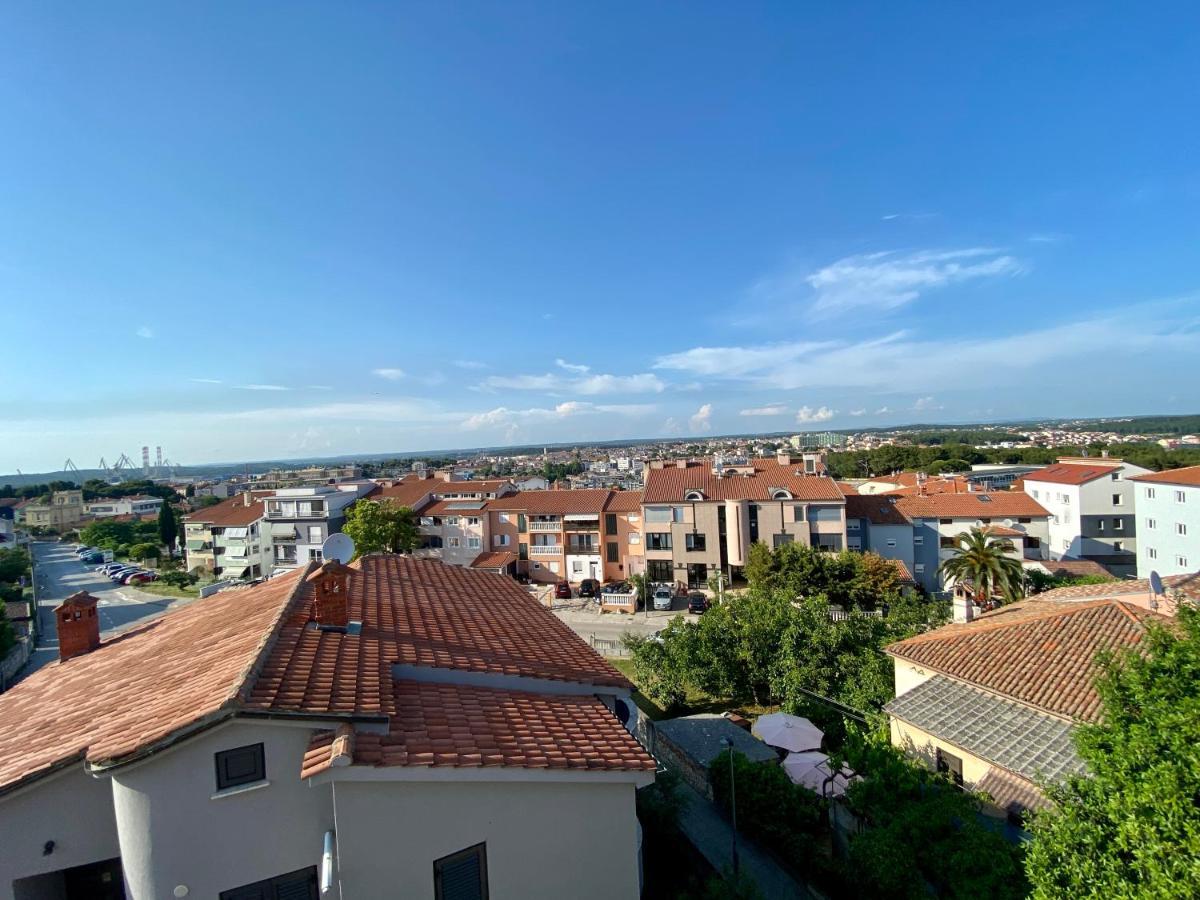 Penthouse Cityview Pula Buitenkant foto
