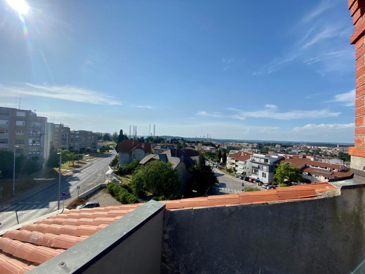 Penthouse Cityview Pula Buitenkant foto
